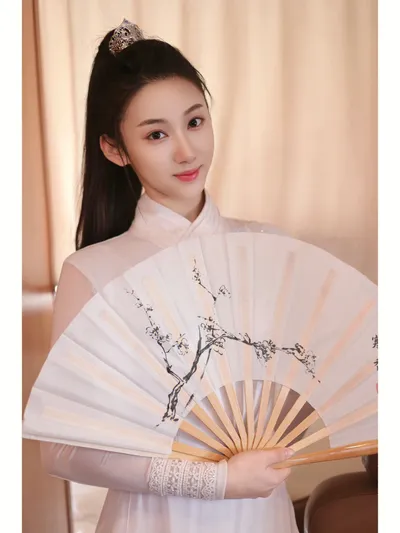 学生适合用哪种面部精油来美容? 学生适合用哪种面部精油来美容?