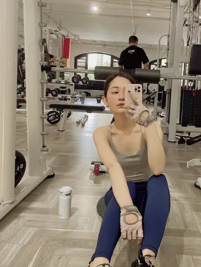 哪款美白护手霜的成分温和又有效？