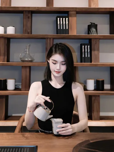 VC精华有没有颜色和味道? VC精华有没有颜色和味道?