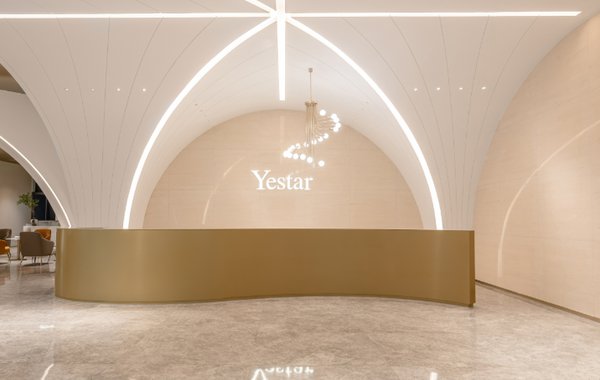 技术特点对比：精细分层VS微创自然